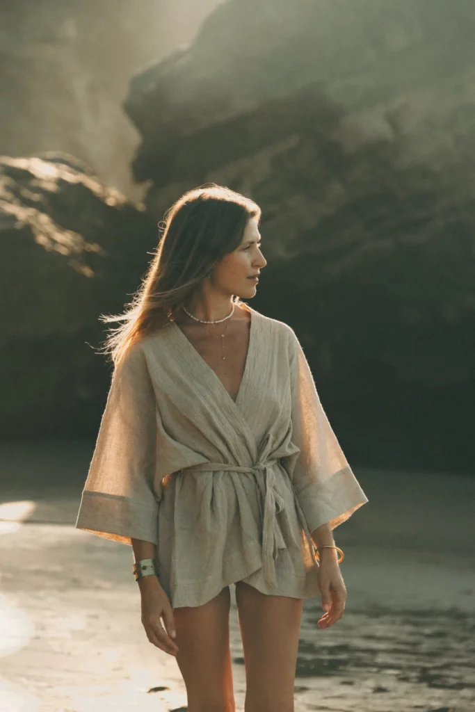 Portrait d’Alexandra Muller sur la plage, balancelab